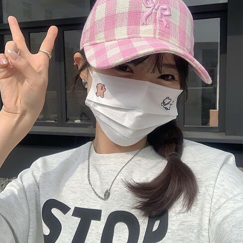 Cute Bow Embroidered Checkered Hat Women's Sunshade Hat Baseball Hat Retro Golf Hat Running Hat Caps Baseball Cap in Saudi Arabia
