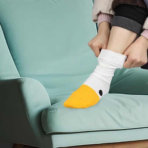 2 Pairs Unisex Goose Socks, Funny Goose Head Socks, Funny Novelty Goose Sock Puppets Casual Cotton Socks for Men Women Boys Girls Costume Party in Saudi Arabia