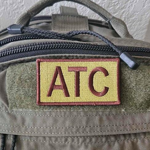 علامة تبويب/رقعة معرف واجب Ellen & Eli Signature ATC، بني in Kuwait