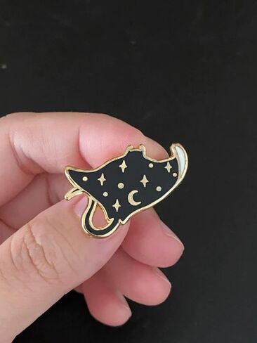 Stingray Sting Manta Ray Moon Star Night Sky Galaxy Animal 1.25" Enamel Pin Badge in Saudi Arabia