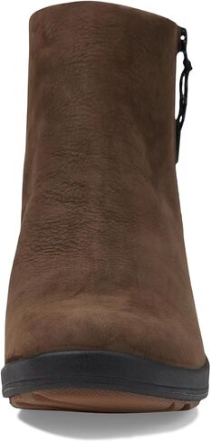 BOGS Women's Vista Rugged Zip Snow Boot in Kuwait