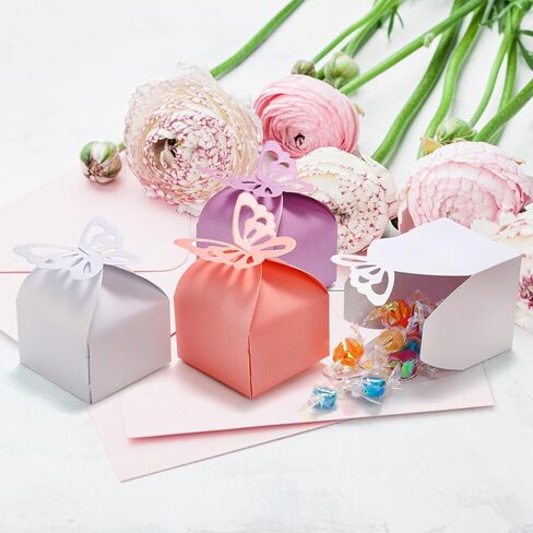 Goaste 150 قطعة من صناديق الفراشة المفضلة، صناديق حلوى استحمام الطفل، صناديق هدايا ورقية صغيرة مزخرفة لعيد الميلاد، حفلة عيد الميلاد، الزفاف، عيد الشكر، عيد الحب، 2.4 × 2.4 × 2.6 بوصة in Kuwait