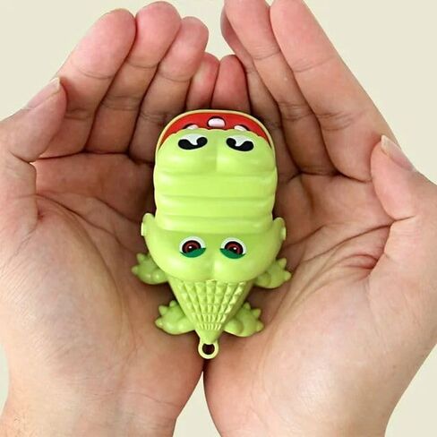 Green Crocodile Teeth Home Ornament, Crocodile Biting Finger Dentist Games Funny Ornament, Mini Novelty Ornament Novelty and Gag Ornament in Saudi Arabia