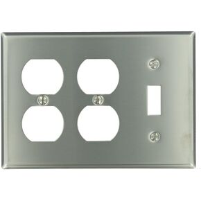 Leviton 84047-40 SS WP 3G 1TGL/2DUP STD SIZE NON MAG