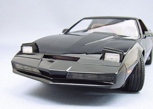 أوشيما نايت رايدر: نايت 2000 KITT الموسم 1 1:24 مجموعة نماذج مصغرة in Saudi Arabia