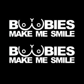 ملصق لاصق من Boobies Make ME Smile | مصد نافذة شاحنة السيارة | أبيض | 7x2 بوصة | 2 قطعة