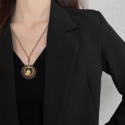 Bohemian Necklace for Women Choker Necklace Long Cord Wooden Pendant Neckalce Vintage Alloy Pendant Rope Sweater Necklace Jewelry Gifts for Girls in Saudi Arabia