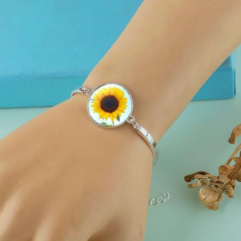 Yellow Sunflower Pendant Necklace Earrings Bracelet Inspirational Sunflower Necklace for Women Girls Charm Sunflower Drop Earrings Spring Flower Jewelry Set in Saudi Arabia