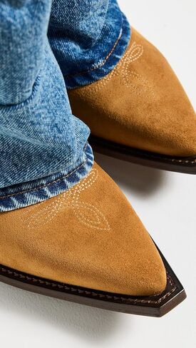 أحذية رعاة البقر مكتنزة للنساء من R13 in Kuwait