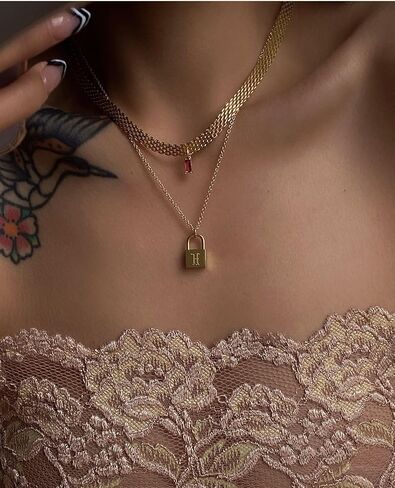 French Collar Necklace Gold Wide Flat Chain Titanium Steel Plated 18K Gold Necklace INS Minimalist and Sweet Cool Style White Rose Red Green Zircon Woven Choker Chain in Saudi Arabia