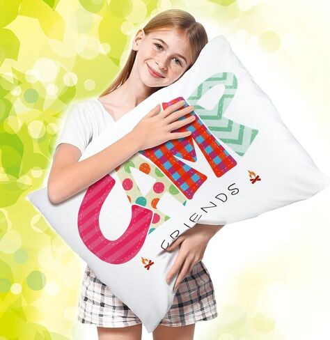 غطاء وسادة Moukeren Camp Friends Girl مطبوع عليه توقيعه، غطاء وسادة للمخيم الصيفي، غطاء وسادة للسفر، غطاء وسادة للسفر للأطفال، حزمة أشياء أساسية وإكسسوارات النوم (العديد من الألوان، قطعة واحدة) in Kuwait