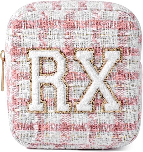 حقيبة مستحضرات التجميل الصغيرة المخصصة من النايلون Rx من uekeboag، حقيبة طبية لطيفة على شكل حروف من الشانيل مع سحاب، حقيبة فيتامين سفر للمكياج للنساء والفتيات (01Sand) in Saudi Arabia
