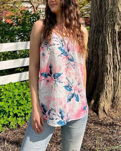 Zeagoo Womens Summer Sleeveless Tops Scoop Neck Cute Tank Camisole Casual Loose Fit Tops in Kuwait