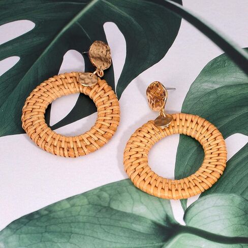 Rattan Hoop Earrings Woven Handmade Straw Circle Drop Earrings Hammered Disc Stud Wicker Bohemian Lightweight Earrings for women in Kuwait