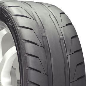 Nitto NT05 High Performance Tire - 275/35R18 99Z
