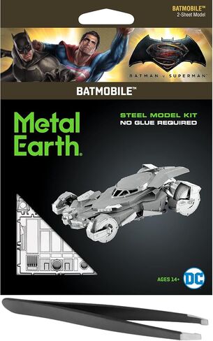 مجموعة نماذج معدنية ثلاثية الأبعاد من Metal Earth Fascinations Batman v Superman Batmobile مع ملاقط in Saudi Arabia