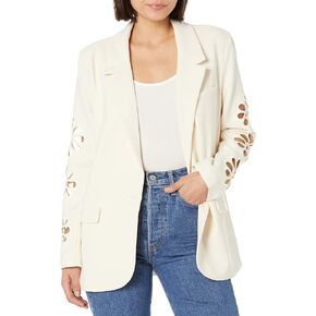 سترة نسائية عادية من BB DAKOTA بتصميم Keep an Eyelet Out in Kuwait