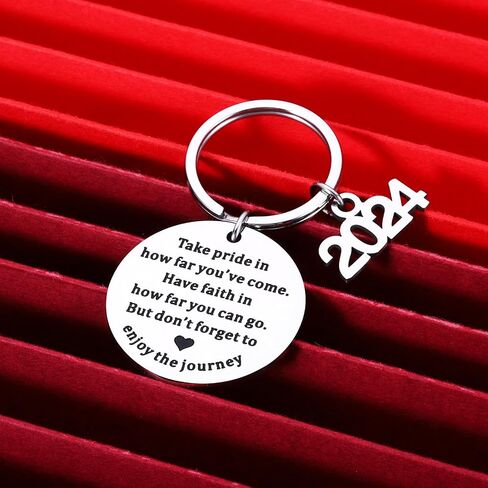 VANLOVEMAC Graduation Gifts for Him Her Class of 2024 Seniors Gifts Keychain College Medical High School Graduation Gifts for Women Men Friends Daughter Son Graduates Masters Nurses Students in Saudi Arabia