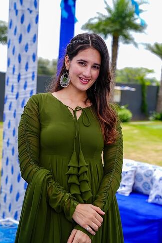 Women Olive Green Solid Lace Work Anarkali Kurta Pant And Dupatta Set in Saudi Arabia