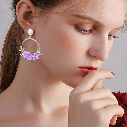Fashion Charm flower wreath Dangle Earrings Minimalist flower Drop Earrings Lightweight Cute Earrings for Women Girls Gift Jewelry in Saudi Arabia