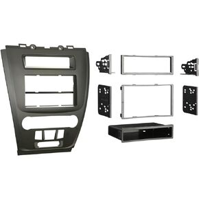 Metra 99-5821B مجموعة أدوات تثبيت DIN فردية أو مزدوجة لسيارة Ford Fusion وMercury Milan لعام 2010 (أسود غير لامع)