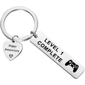 CENWA Funny 1st / 5st/ 10th/20th/ Wedding Anniversary Present Level 1/5/10/29 Complete Gamer Keychain