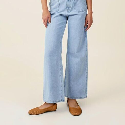 أحذية نسائية مسطحة بمقدمة مستديرة ونسيج باليه مريح وأنيق in Kuwait