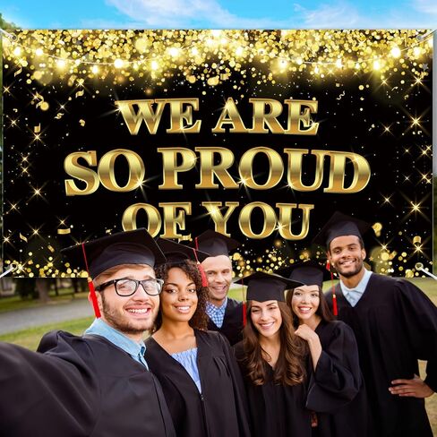 لافتة كبيرة نحن فخورون جدًا بك - لافتة تخرج مقاس 79 × 45 بوصة، ديكورات حفلات التخرج، خلفية تهانينا، لافتة تخرج للفئة 2024، لوازم ديكور حفلات التخرج باللونين الأسود والذهبي in Kuwait