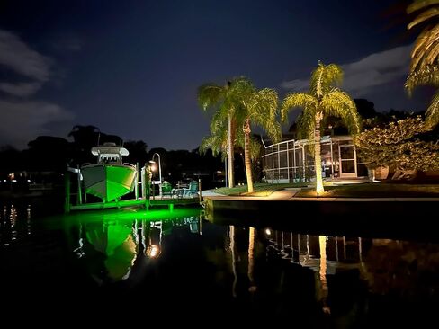 Saltwater Approved & Barnacle Burning Bulbs, Double Lamp Bright Green Underwater Fishing Light Kit, Dock & Fish Lights with 50' Cords (7,900 Lumens Each Bulb) in Saudi Arabia