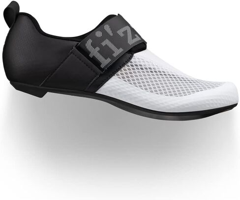 أحذية الجمباز الرجالية من Fizik للمشي لمسافات طويلة in Saudi Arabia