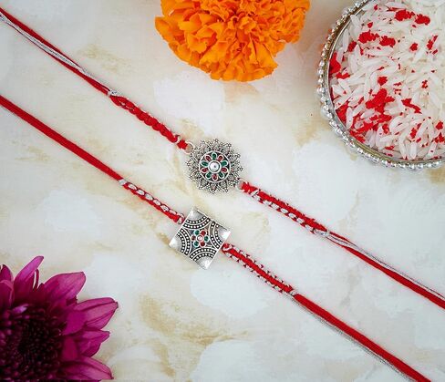 مجموعة من 2 راخي للأخ مع قلادة فضية مؤكسدة للبطاقة لمصمم راكشا باندان خيط راخي لبهايا 02 in Kuwait