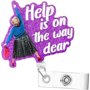 بكرة شارة Help is on The Way مع مشبك مشبك شارة أكريليك لطيف، حامل شارة بطاقة الهوية المضحكة، قابلة للسحب للممرضات والمعلمين والمكتب باللون الوردي