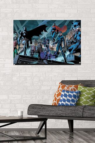 Trends International DC Comics - باتمان - ملصق حائط Skyline in Saudi Arabia