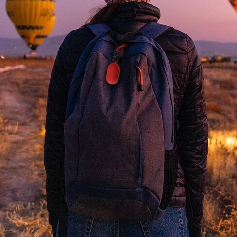 حافظة سيليكون Geiomoo متوافقة مع Anker Soundcore Space A40، غطاء واقي مزود بحلقة تسلق (أخضر مضيء) in Kuwait
