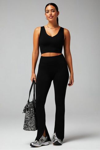 تانك حريمي من Fabletics بدون خياطة برقبة على شكل حرف V in Saudi Arabia