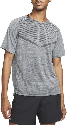 قميص الجري TechKnit Dri-Fit Adv بأكمام قصيرة من Nike للرجال in Saudi Arabia