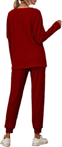 بدلة رياضية نسائية بياقة دائرية وأكمام طويلة مع بنطال بخصر مطاطي in Kuwait