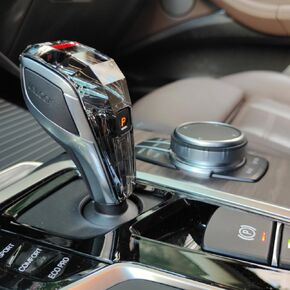 Crystal Shift Knob Gear Selector LED Color Changing with Gear Upgrade Compatible with LHD BMW X3 X4 X5 X6(F15 F16 G01 G02 G08) Logo X