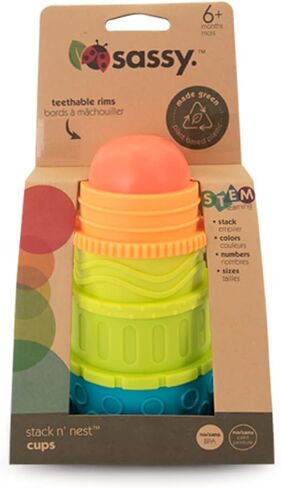 أكواب Sassy Eco Stack n 'Nest | مصنوع باللون الأخضر باستخدام البلاستيك النباتي | 6+ أشهر in Kuwait