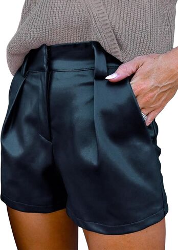 شورت نسائي أسود قابل للتمدد بخصر عالٍ من الجلد الصناعي مع جيوب in Kuwait