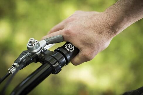 Portland Design Works Speed Anodized Metal Grips in Saudi Arabia