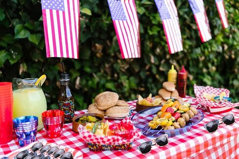 20 Pack Bulk American Flag Sunglasses Classic Patriot 4th of July Independence Day Party Supplies in Saudi Arabia