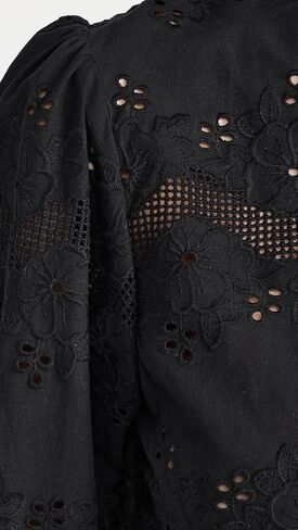 Women's Lisa Top in Saudi Arabia