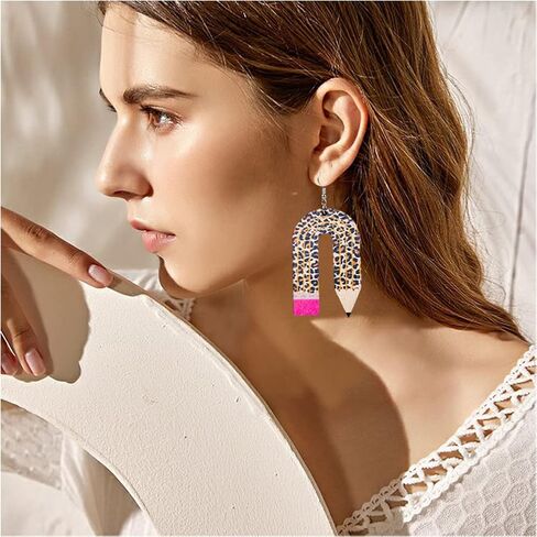 Creative Funny Teacher Earrings Wooden U-shaped Leopard Pencil Dangle Drop Earring for Teachers Creative Cute Teachers Appreciation Day Jewelry Gifts for Women Girl in Kuwait