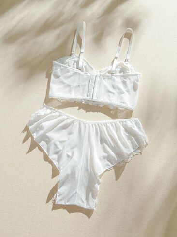 Verdusa Women's 2 Piece Outfits Contrast Low Rise Lace Underwire Lingerie Set in Saudi Arabia