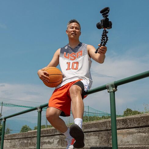 JOBY Skilled Vlogger Kit، مجموعة تسجيل الفيديو لكاميرا GorillaPod (حامل ثلاثي مرن GorillaPod 3K، ميكروفون Wavo PRO DS على الكاميرا، كابلات TRR)، طقم كاميرا Vlog، طقم Youtuber، طقم إنشاء محتوى الكاميرا in Kuwait