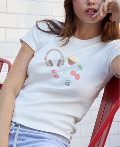 Women Y2K Aesthetic Graphic Baby Tees Short Sleeve Crewneck Fitted Crop Tops Teen Girl Summer Vintage White T Shirt in Saudi Arabia