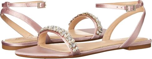 Jewel Badgley Mischka Daria Pearl and Crystal Flat Sandals in Saudi Arabia