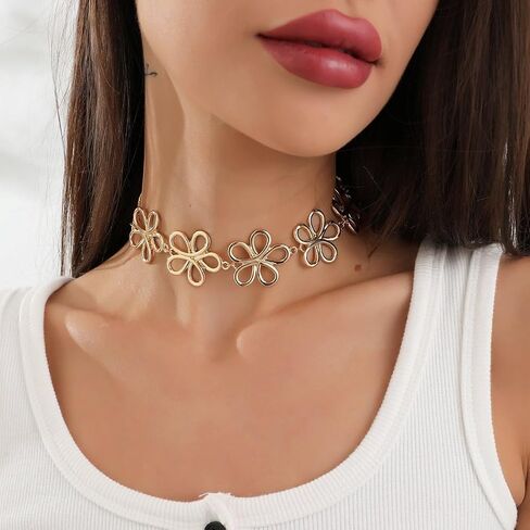 Gold Geometry Flower Choker Necklace for Women Girls Trendy Heart Chokers Necklaces Minimalist Chain Neckless Jewelry Cute Sexy Fashion Party Prom 90s Accessories in Saudi Arabia