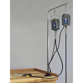 شماعة المحرك، مع خطافين زنبركيين، قاعدة تثبيت in Kuwait